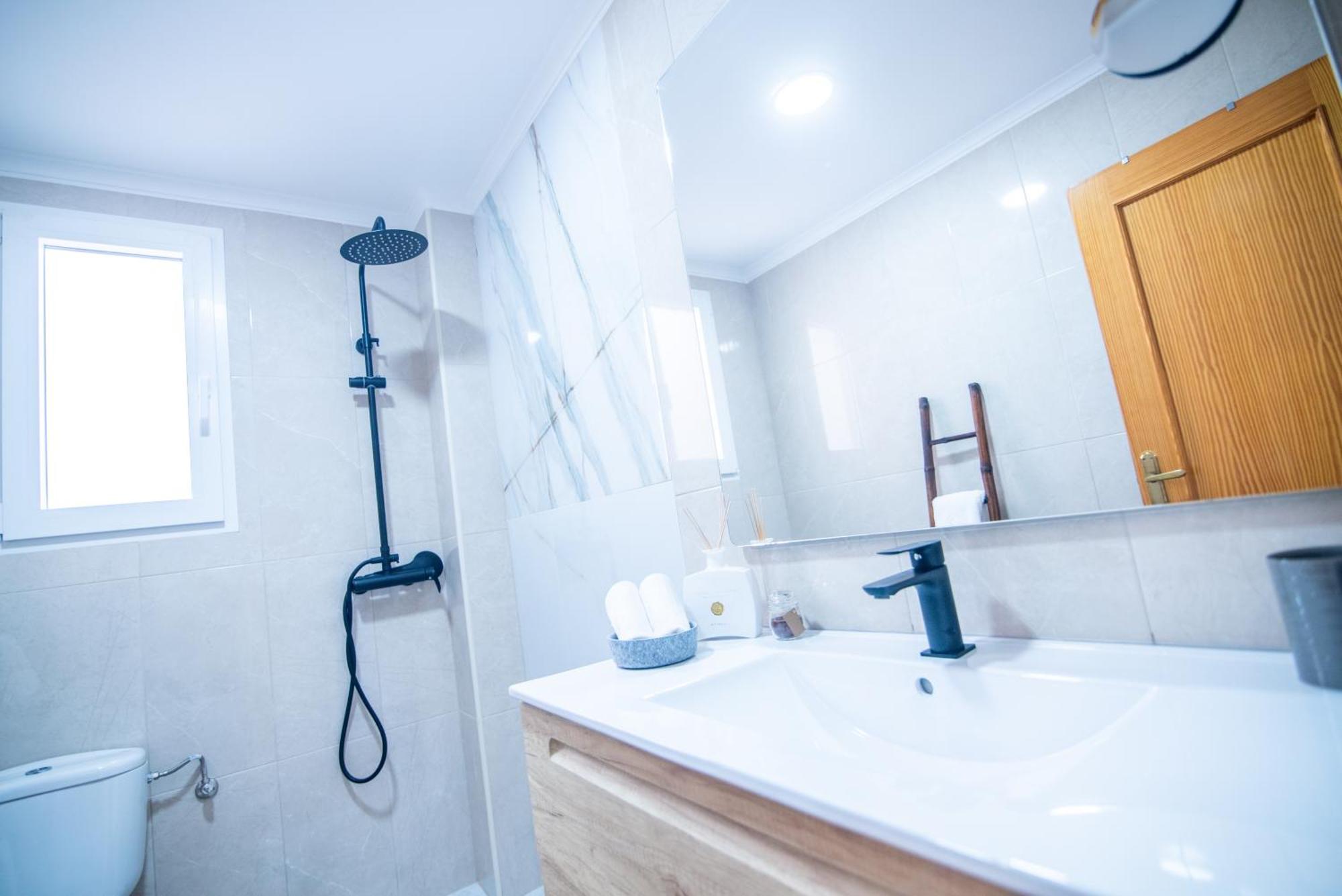 Naisa Apartamento Turistico Villena Buitenkant foto